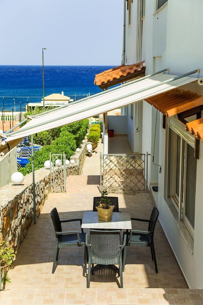 Eva Apartments Koutouloufari Екстериор снимка
