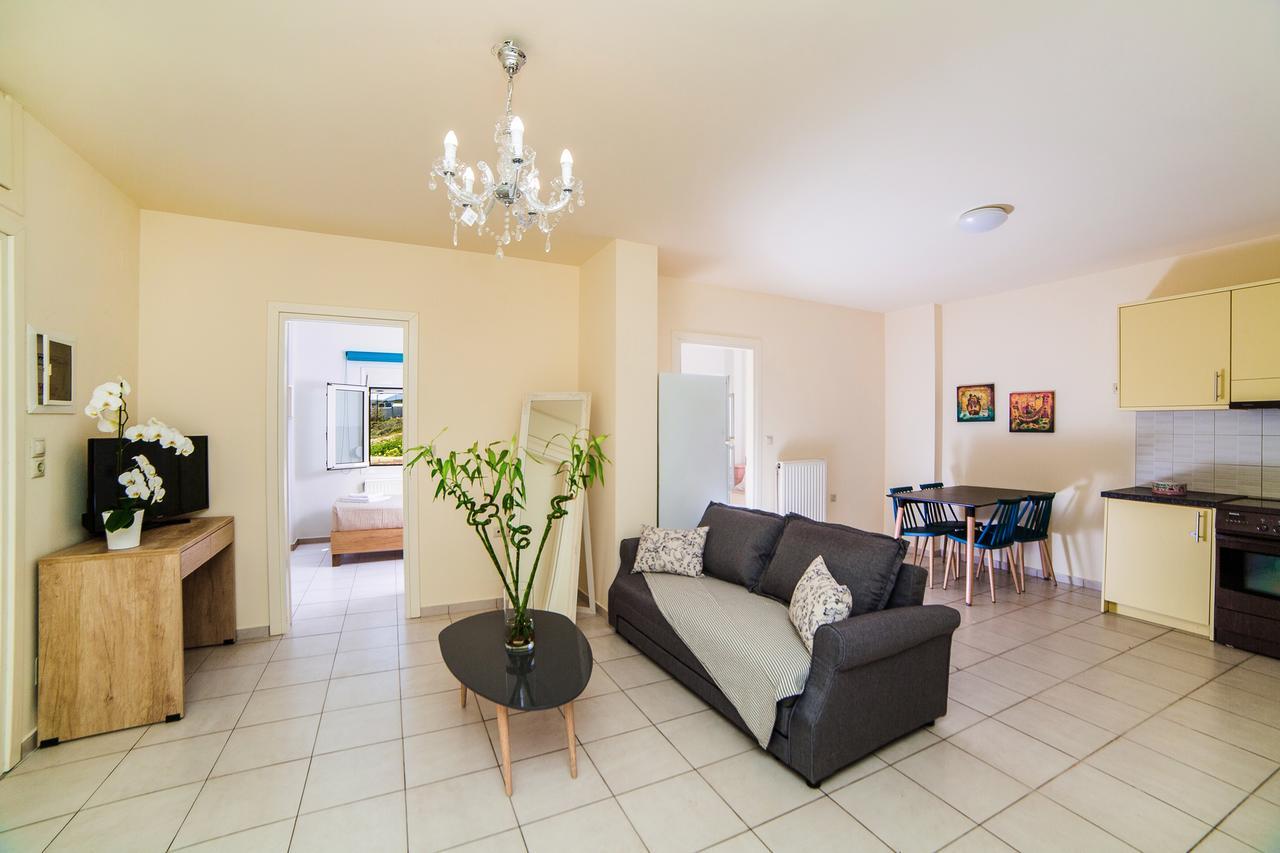 Eva Apartments Koutouloufari Екстериор снимка