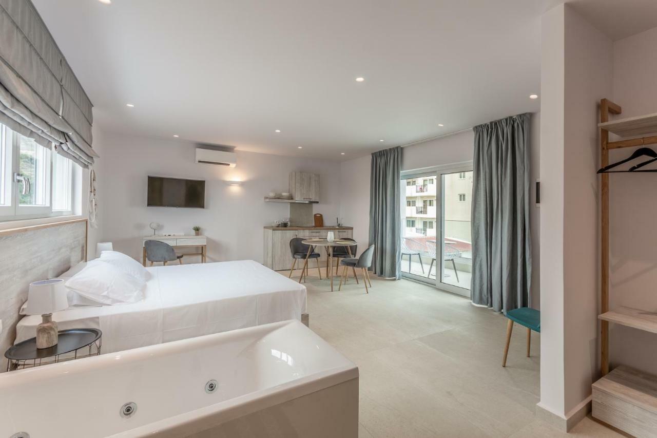Eva Apartments Koutouloufari Екстериор снимка